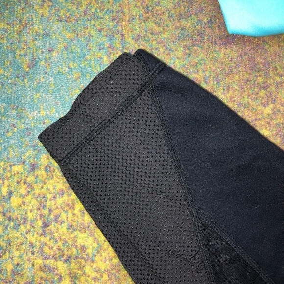 ZELLA High waist crop leggings - Picture 3 of 5